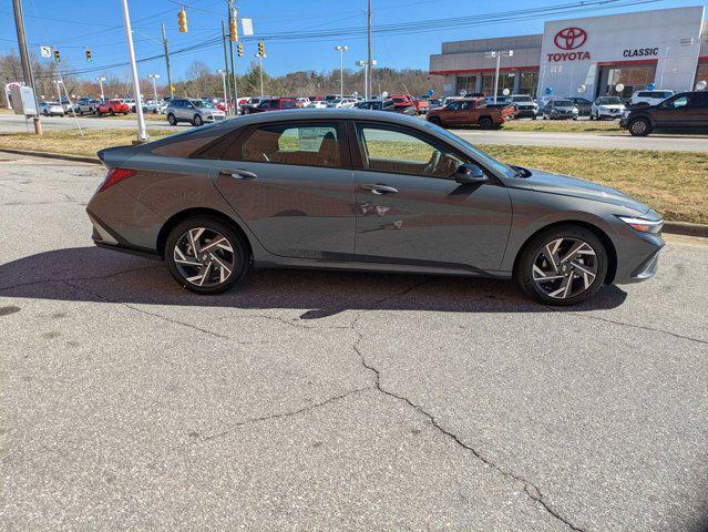 new 2025 Hyundai Elantra car, priced at $23,160