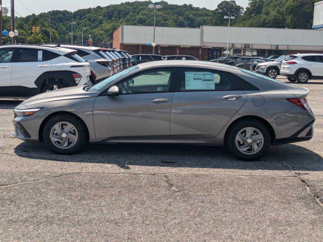 new 2024 Hyundai Elantra car, priced at $21,170