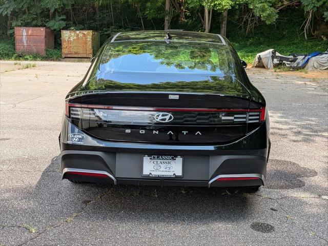 new 2025 Hyundai Sonata car, priced at $27,778