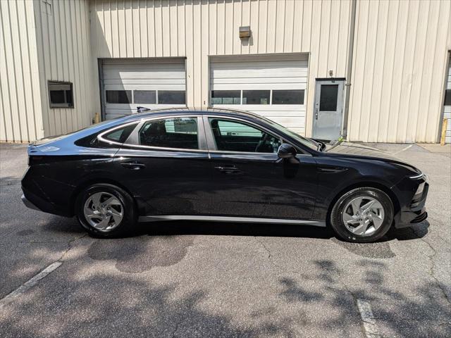new 2025 Hyundai Sonata car, priced at $27,778