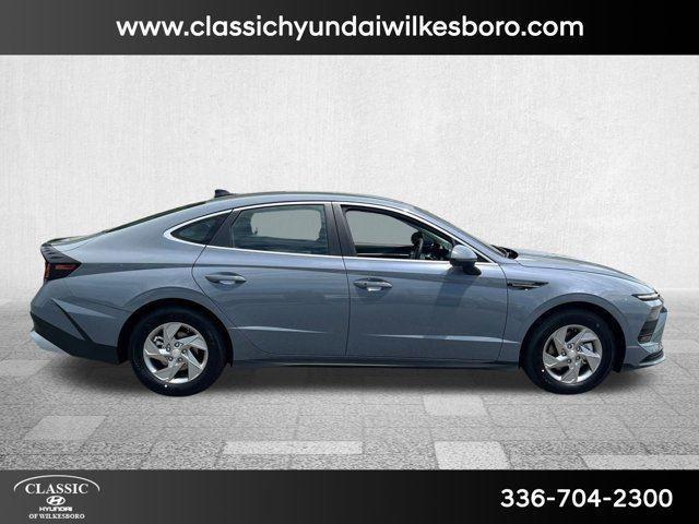 new 2025 Hyundai Sonata car, priced at $27,800