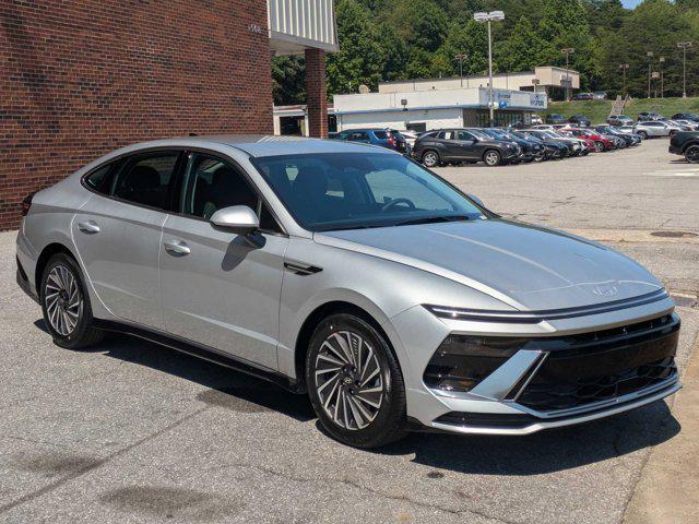 new 2024 Hyundai Sonata Hybrid car, priced at $30,430