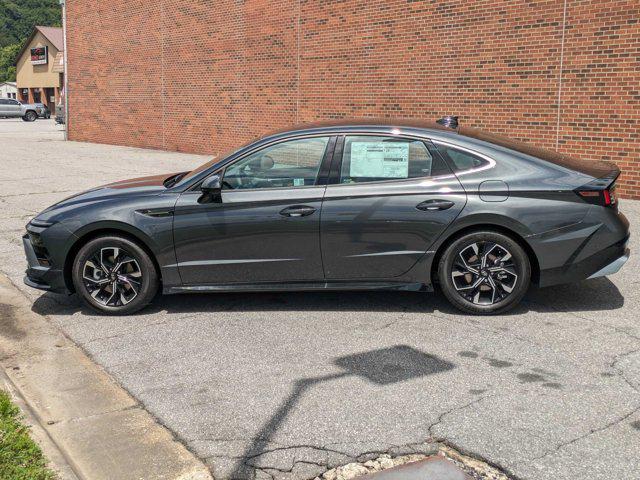 new 2024 Hyundai Sonata car, priced at $27,301