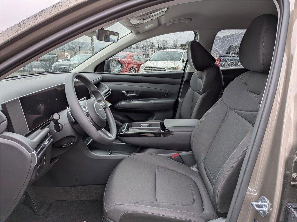 new 2026 Hyundai TUCSON Hybrid car, priced at $36,165