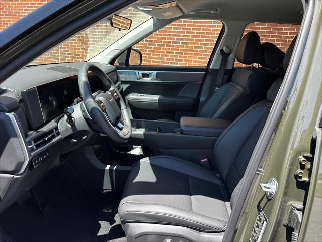 new 2025 Hyundai Santa Fe car, priced at $39,580