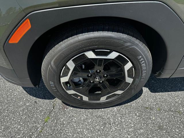 new 2025 Hyundai Santa Fe car, priced at $39,580