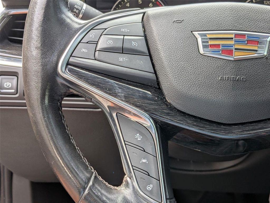 used 2020 Cadillac XT5 car, priced at $19,999