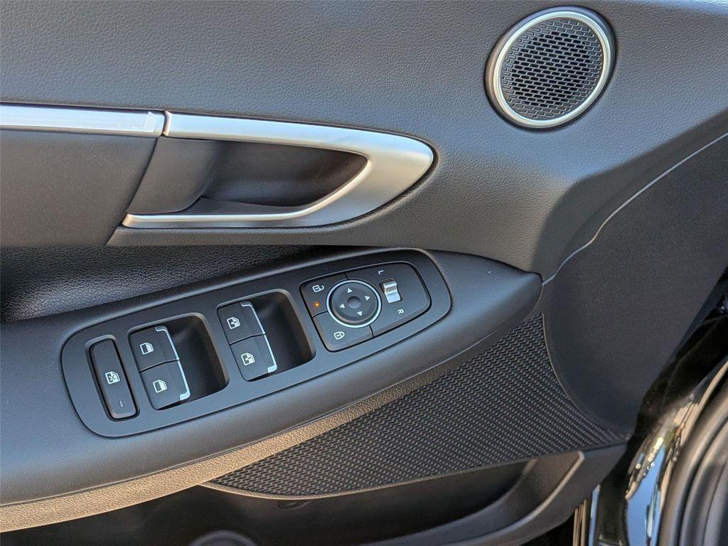 new 2025 Hyundai Sonata Hybrid car, priced at $31,536