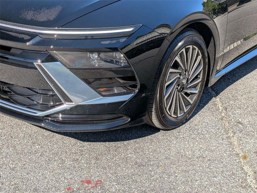 new 2025 Hyundai Sonata Hybrid car, priced at $31,536