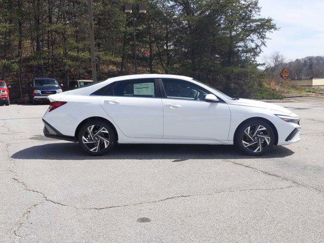 new 2024 Hyundai Elantra car, priced at $25,405