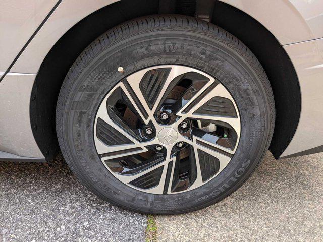 new 2023 Hyundai Sonata Hybrid car, priced at $24,657