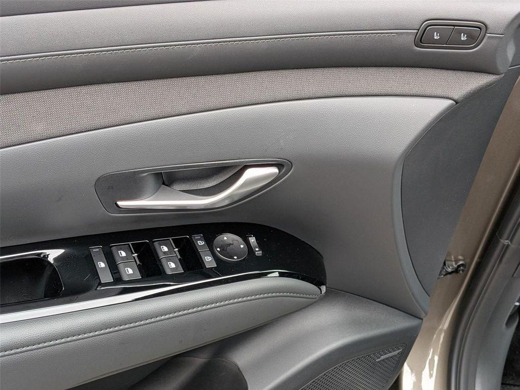 new 2026 Hyundai TUCSON Hybrid car, priced at $44,245