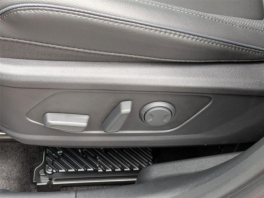 new 2026 Hyundai TUCSON Hybrid car, priced at $44,245