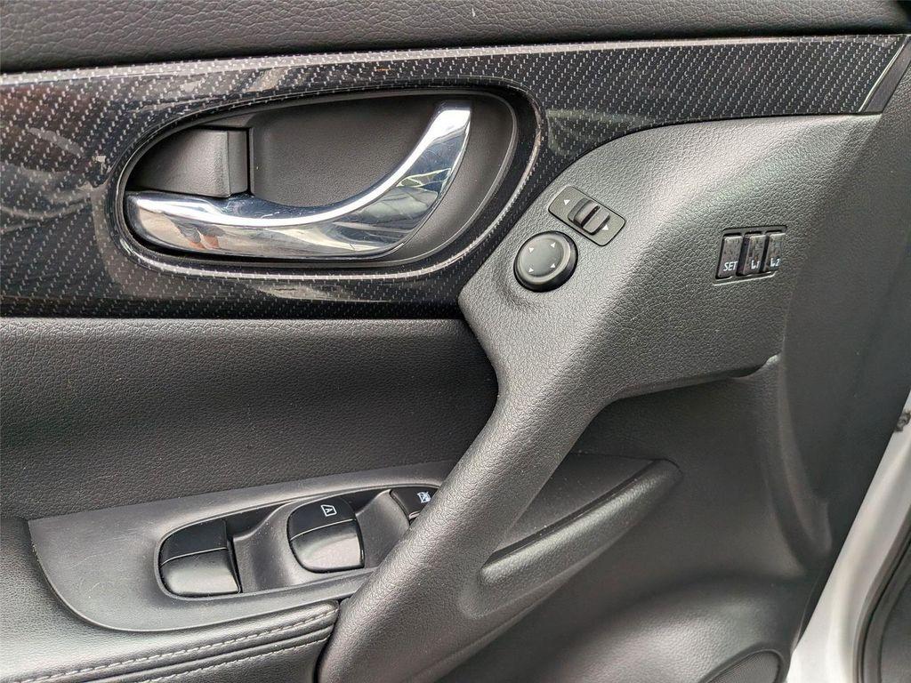 used 2020 Nissan Rogue car, priced at $13,988