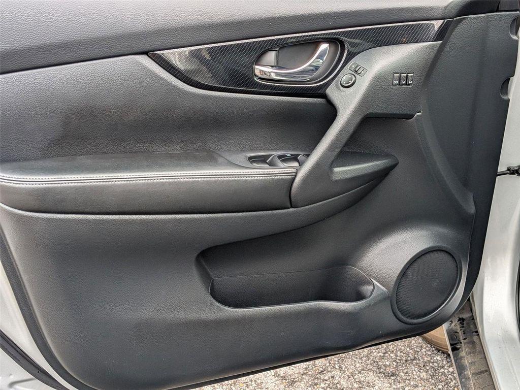 used 2020 Nissan Rogue car, priced at $13,988