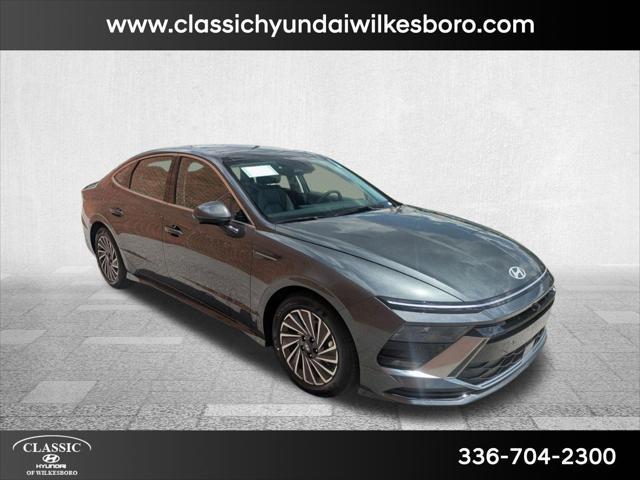 new 2025 Hyundai Sonata Hybrid car, priced at $38,821