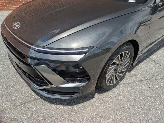 new 2025 Hyundai Sonata Hybrid car, priced at $38,821