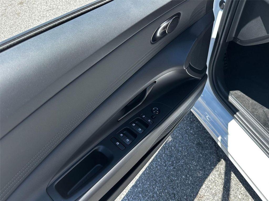 new 2025 Hyundai Elantra car, priced at $24,179