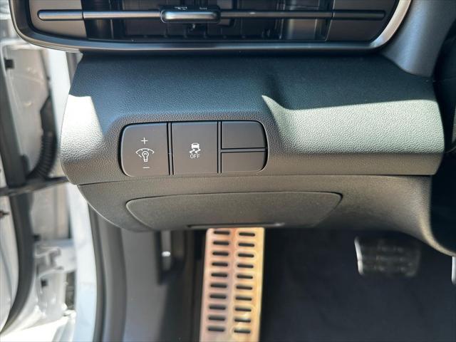 new 2025 Hyundai Elantra car, priced at $24,879