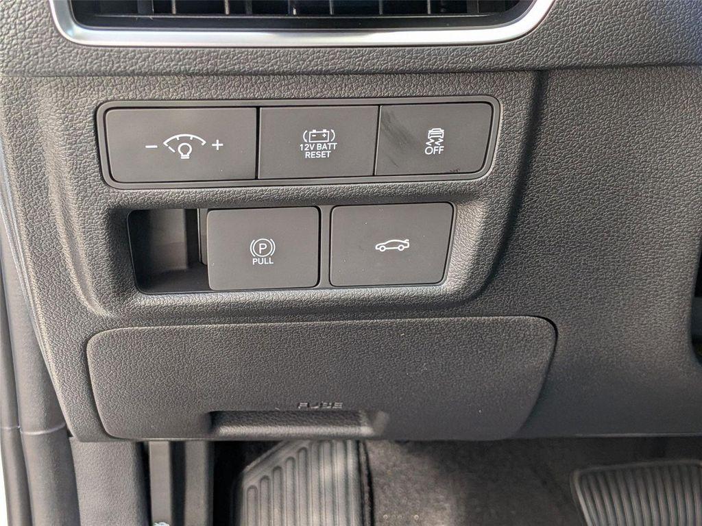 new 2025 Hyundai Sonata Hybrid car, priced at $32,018