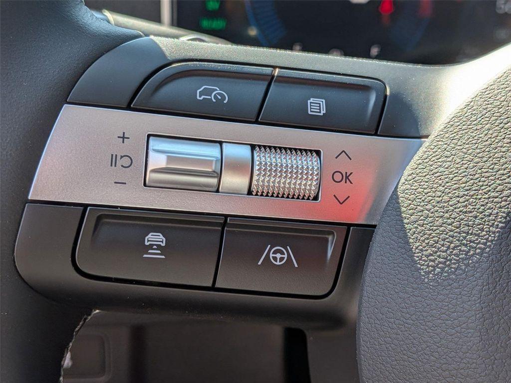 new 2025 Hyundai Sonata Hybrid car, priced at $32,018