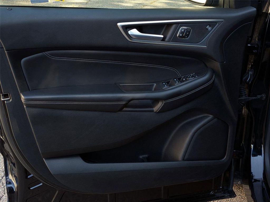 used 2024 Ford Edge car, priced at $28,497