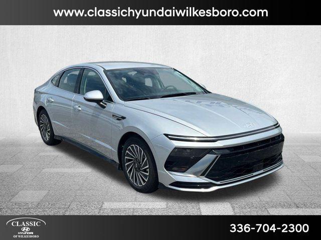 new 2025 Hyundai Sonata Hybrid car, priced at $32,488
