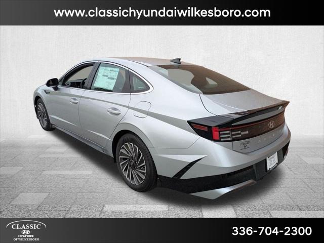 new 2025 Hyundai Sonata Hybrid car, priced at $32,488