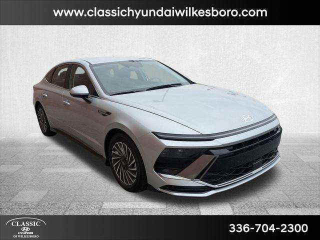 new 2025 Hyundai Sonata Hybrid car, priced at $32,488