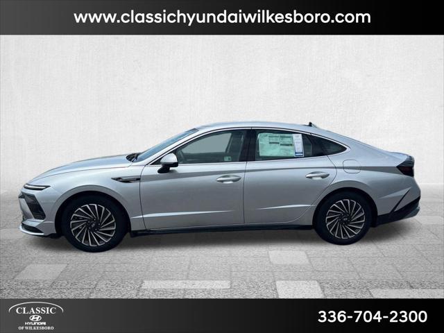 new 2025 Hyundai Sonata Hybrid car, priced at $32,488