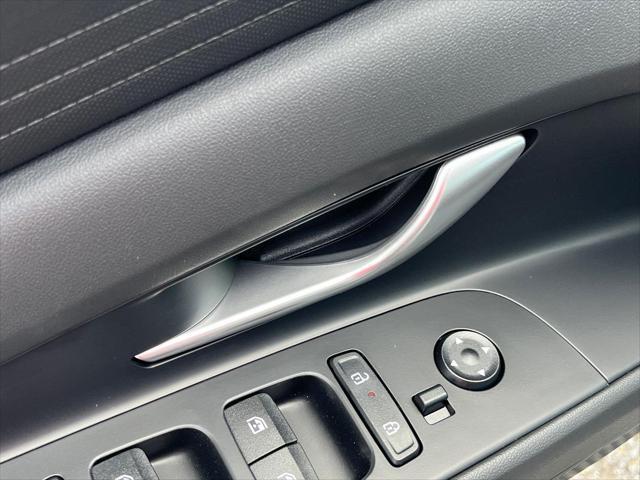 new 2025 Hyundai ELANTRA HEV car, priced at $26,667