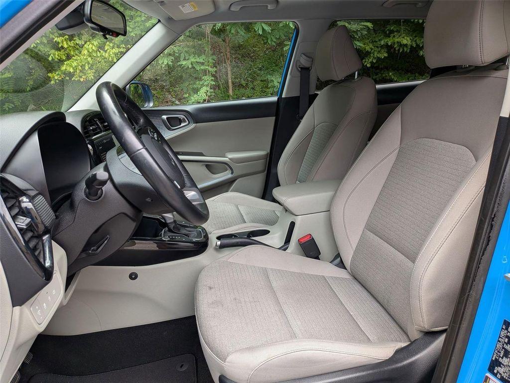 used 2024 Kia Soul car, priced at $19,999