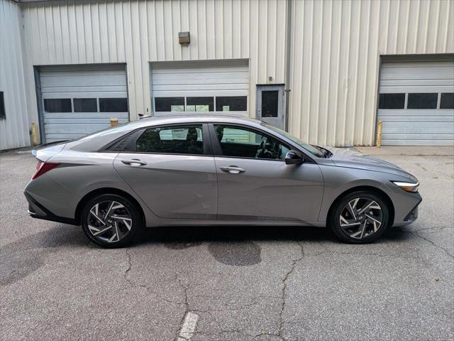 new 2025 Hyundai Elantra car, priced at $24,421