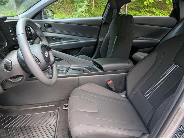 new 2025 Hyundai Elantra car, priced at $24,421