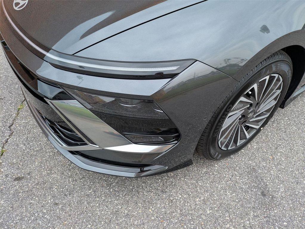 new 2025 Hyundai Sonata Hybrid car, priced at $37,465