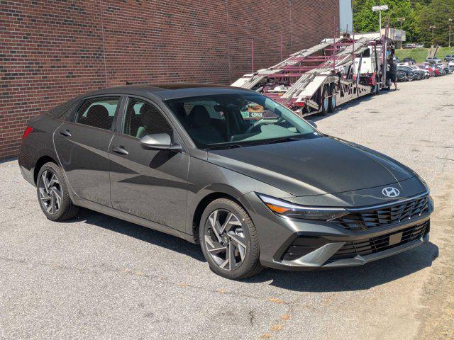 new 2024 Hyundai Elantra car, priced at $25,312