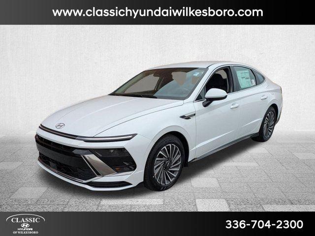 new 2025 Hyundai Sonata Hybrid car, priced at $33,069