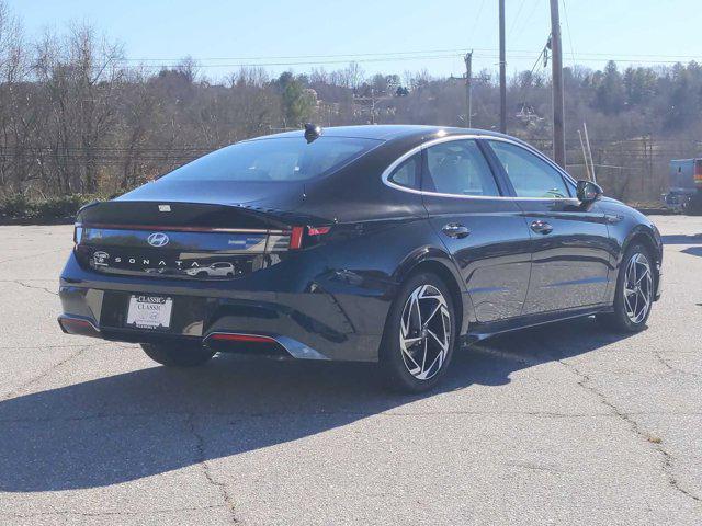 new 2024 Hyundai Sonata car, priced at $30,110