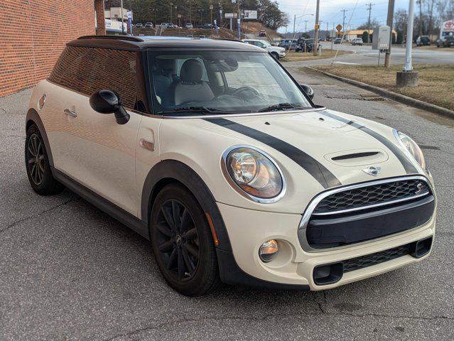 used 2016 MINI Hardtop car, priced at $11,298