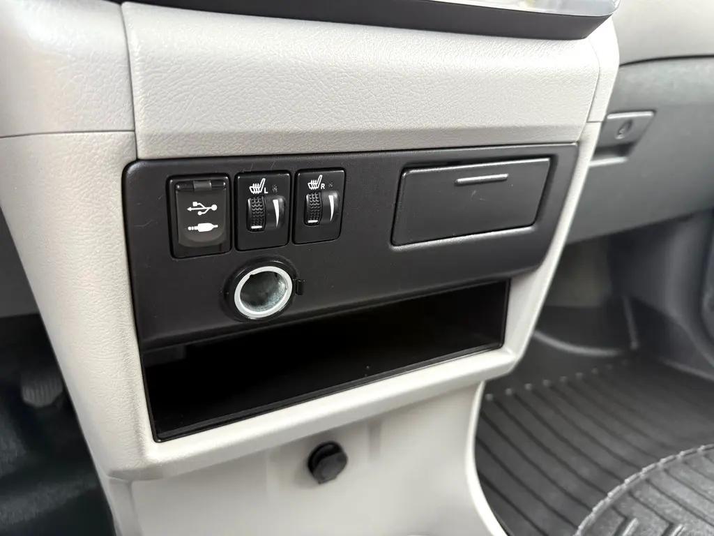 used 2015 Toyota Sienna car, priced at $16,995