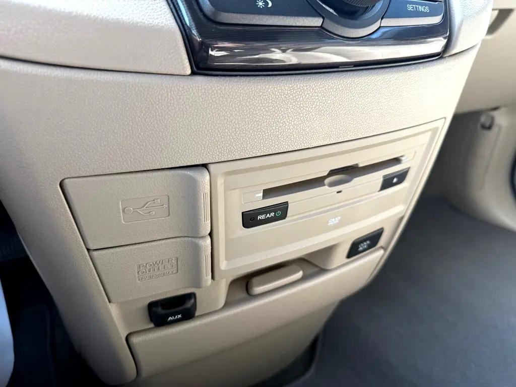 used 2014 Honda Odyssey car, priced at $15,495