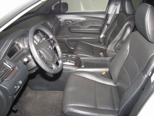 used 2022 Honda Pilot car, priced at $30,998