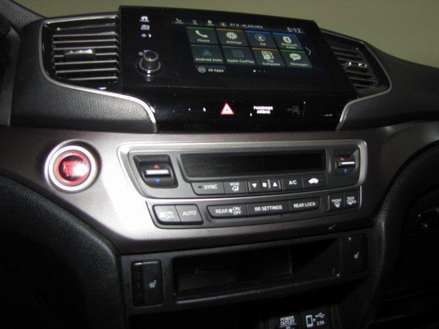 used 2022 Honda Pilot car, priced at $30,998