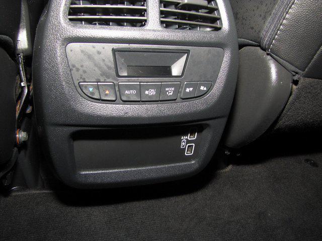 used 2022 Honda Pilot car, priced at $30,998