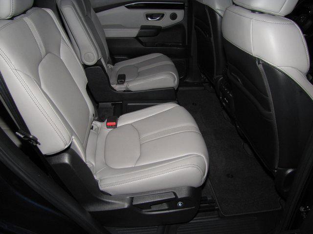 used 2023 Honda Pilot car, priced at $40,998