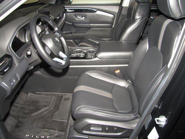 used 2025 Honda Pilot car, priced at $44,998