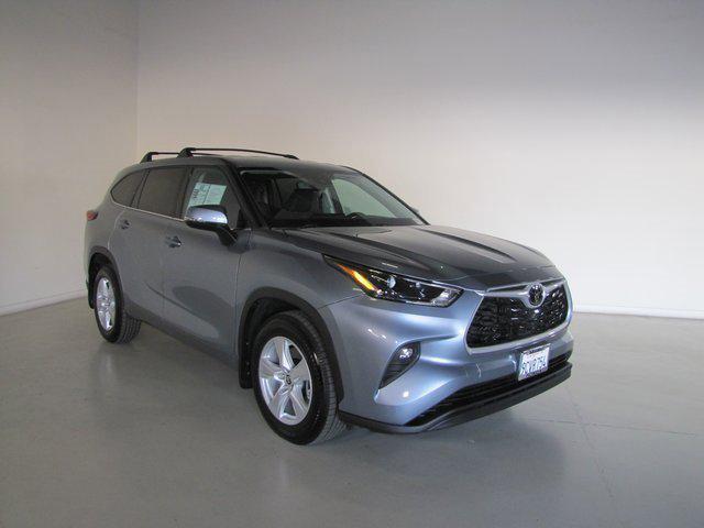 used 2022 Toyota Highlander car, priced at $29,998