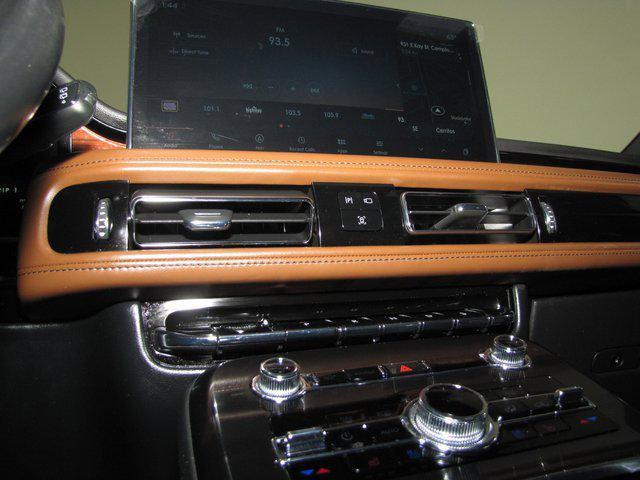 used 2022 Lincoln Nautilus car, priced at $39,998