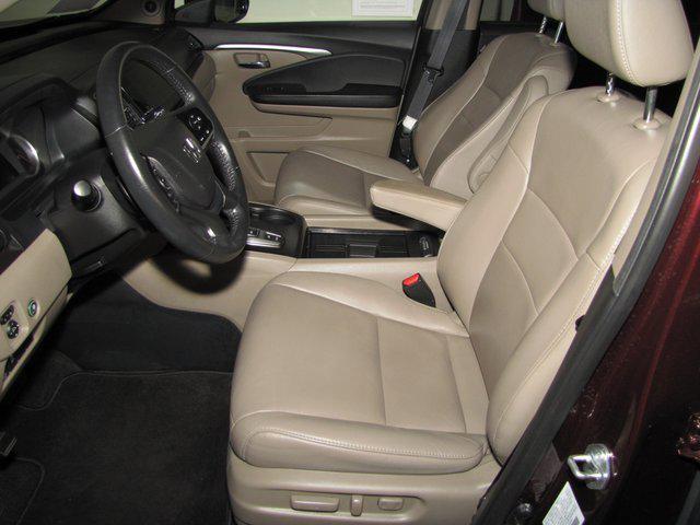 used 2022 Honda Pilot car, priced at $33,998