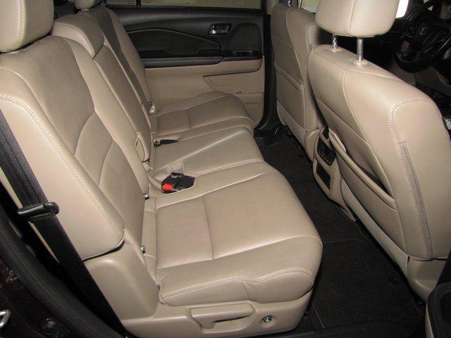 used 2022 Honda Pilot car, priced at $33,998